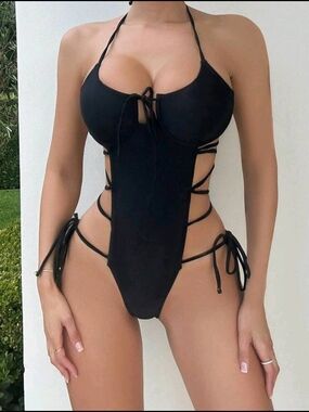 SHEIN Black Strappy Cutout One-Piece Swimsuit